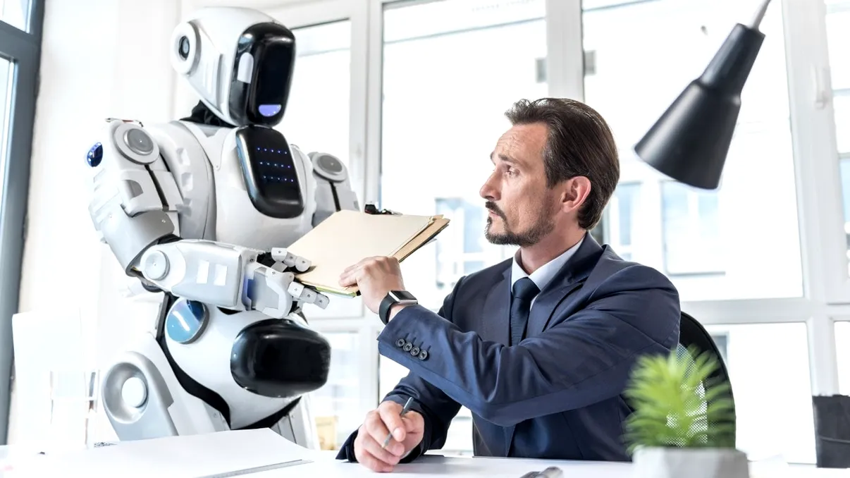 Specialiștii AI, la mare căutare în România: Ce competențe trebuie să aibă, ce salarii sunt