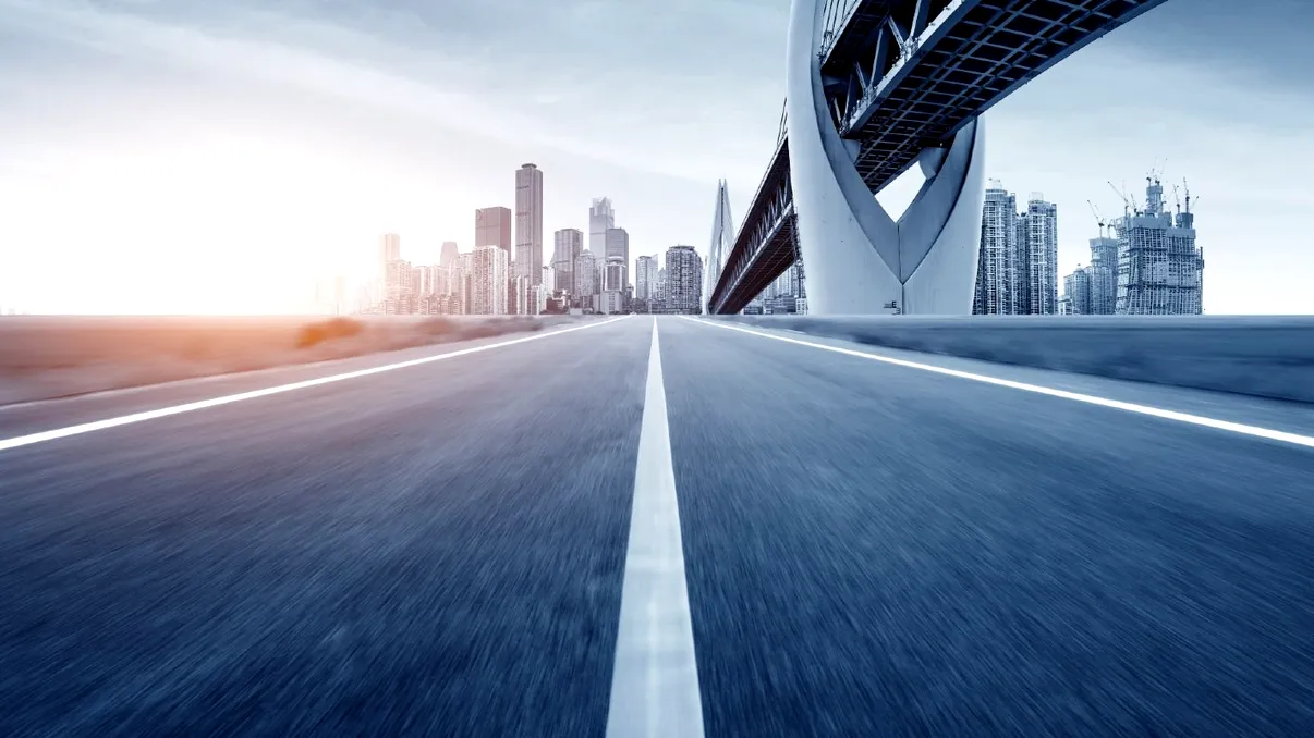 Prima autostradă din lume care nu este făcută pentru șoferi. Va avea 500 de kilometri, ce va transporta și unde o vei găsi