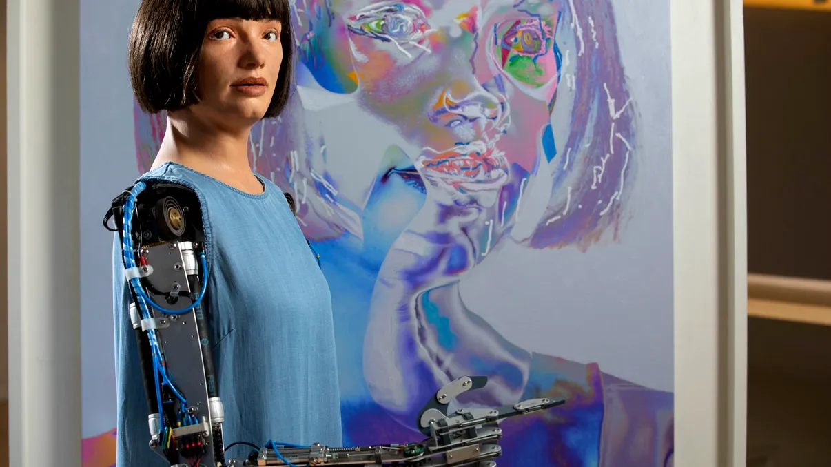 Declarațiile controversate ale directorului tehnologic de la OpenAI despre locurile de muncă creative: 