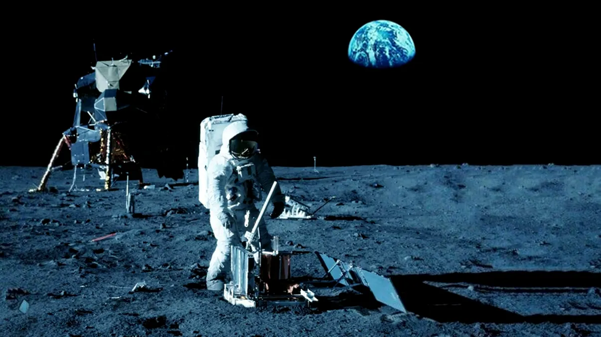 Singurul om îngropat pe Lună: Cine a fost și cum a ajuns Eugene Shoemaker să-și doarmă somnul de veci pe satelitul natural al Pământului