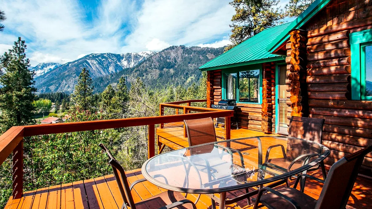 Cât sunt dispuși românii să cheltuie pe o casă de vacanță: Muntele, în topul preferințelor