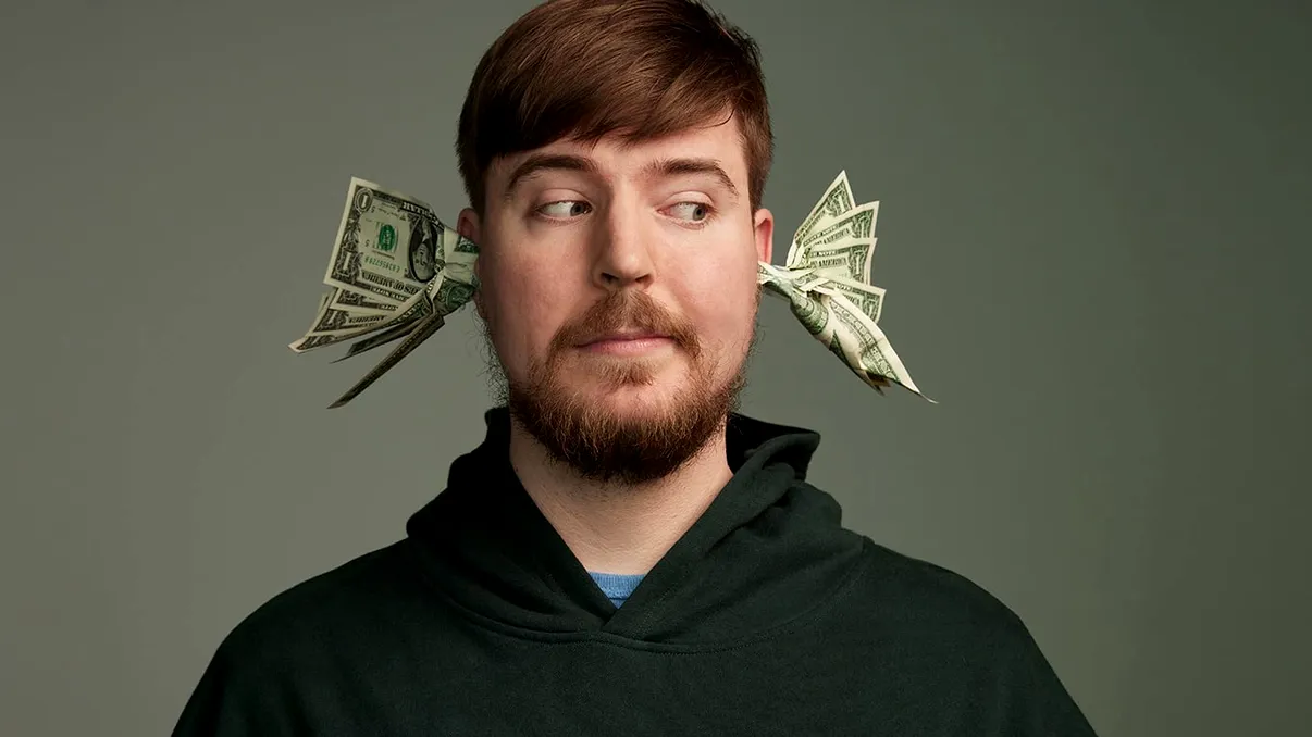 Mai celebru decât Trump sau Biden, MrBeast ar putea fi candidat la Casa Albă. Tânărul de 26 de ani are 300 de milioane de urmăritori de YouTube și planuri mărețe