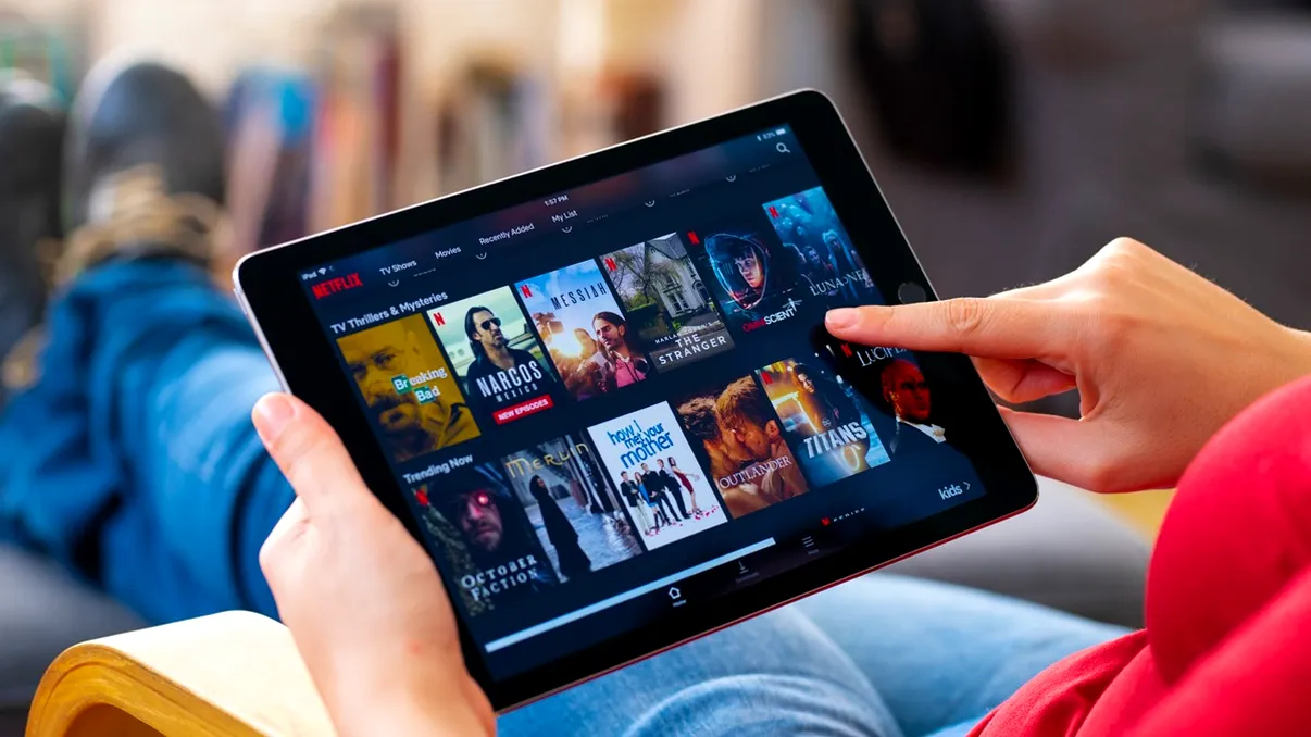 Filmul de pe Netflix care-ți dă fiori pe șira spinării: De ce trebuie să te uiți cu lumina aprinsă la 