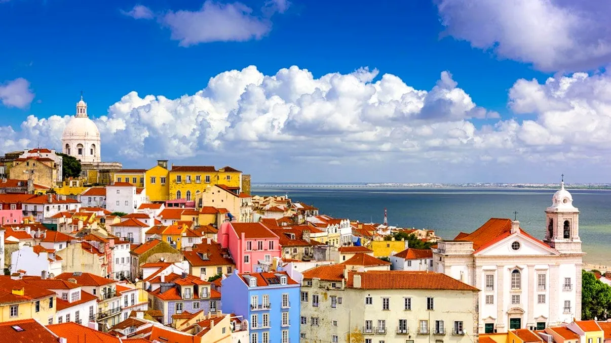 Cât costă un sejur de 7 zile în Portugalia în septembrie 2024. Prețuri și ghiduri turistice pentru români