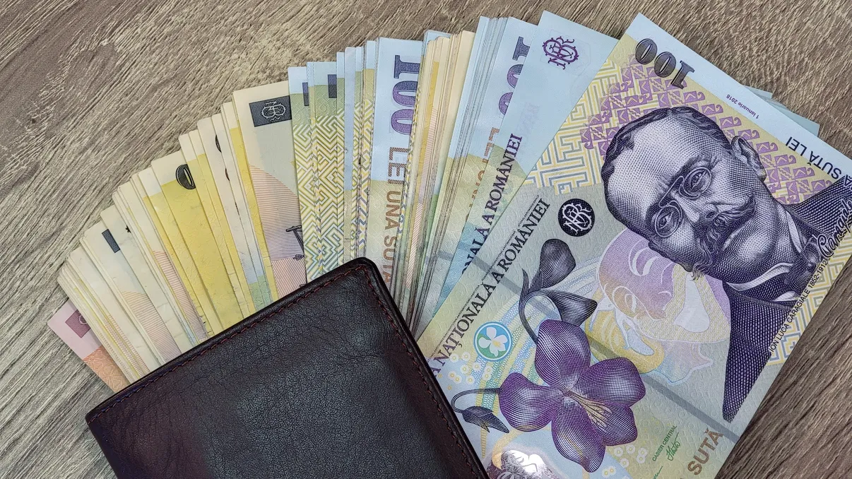 Cea mai mare pensie din România îți crește tensiunea. Are un stagiu de cotizare de doar 18 ani, dar nu este specială