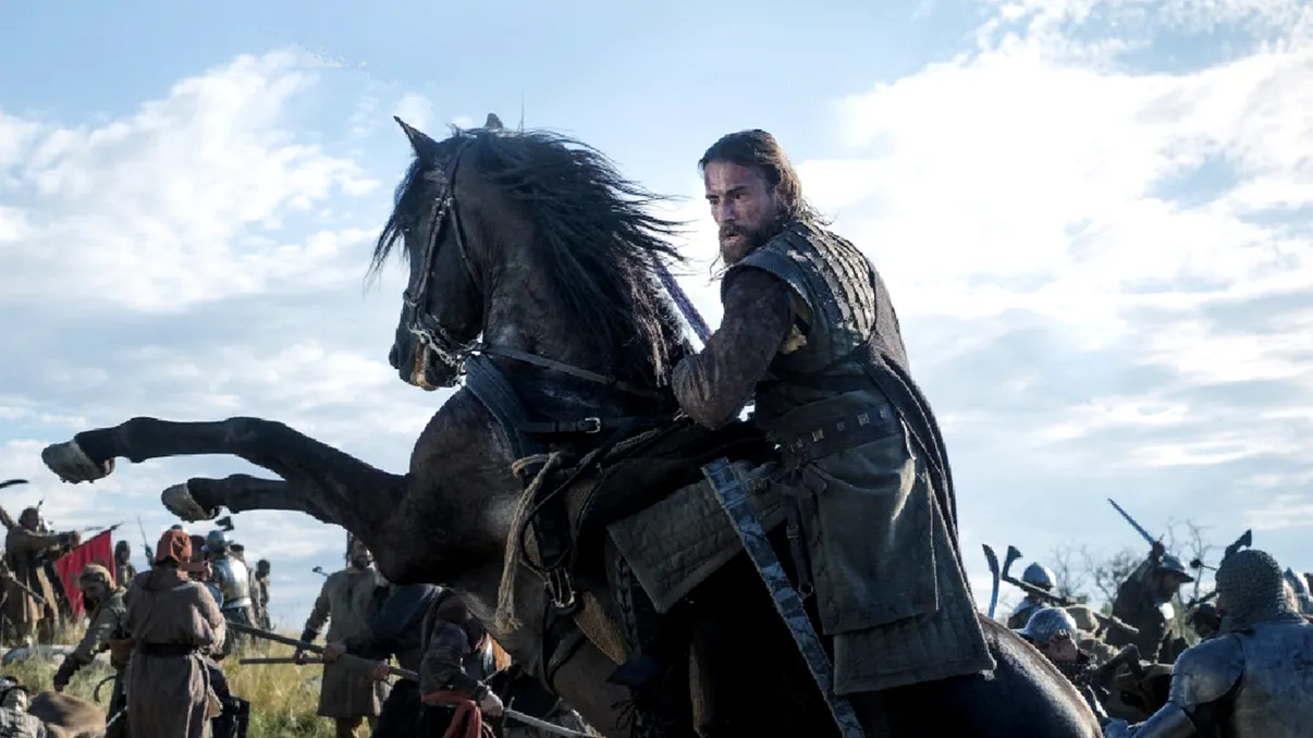 Iancu de Hunedoara, prezentat ca “mare ungur”. Povestea neobișnuită din serialul maghiar Rise of the Raven, filmat în Ungaria