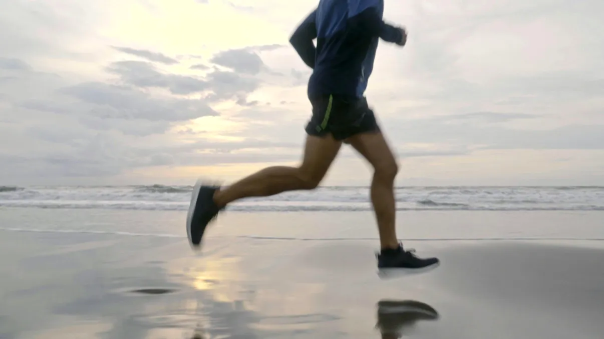 Experții recomandă momentul potrivit pentru a înlocui încălțămintea de alergare veche