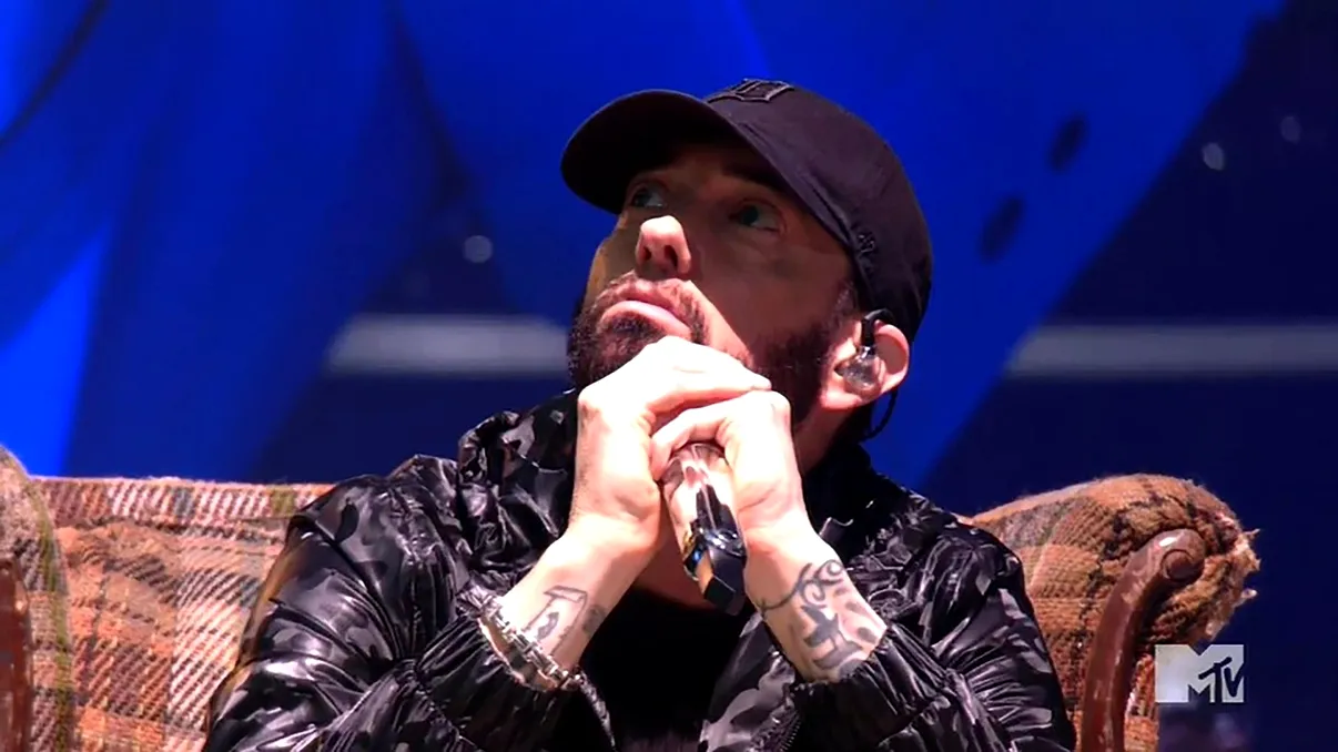 Originea numelui Eminem: „Sunt uimit că mi-a luat atât de mult să-mi dau seama”. Are legătură directă cu buletinul artistului