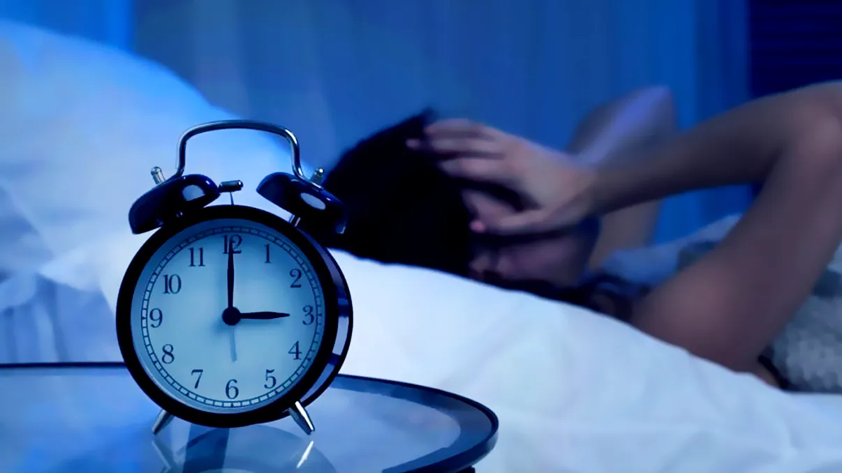 De ce te trezești la ora 3 sau 4 dimineața și cum să pui capăt acestui fenomen nocturn