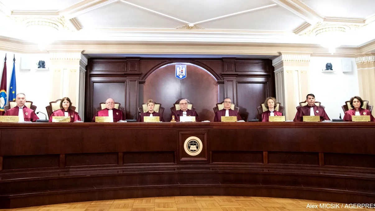 Ce este CCR și ce rol are instituția: totul despre judecătorii care au decis renumărarea voturilor din turul I al alegerilor prezidențiale 2024