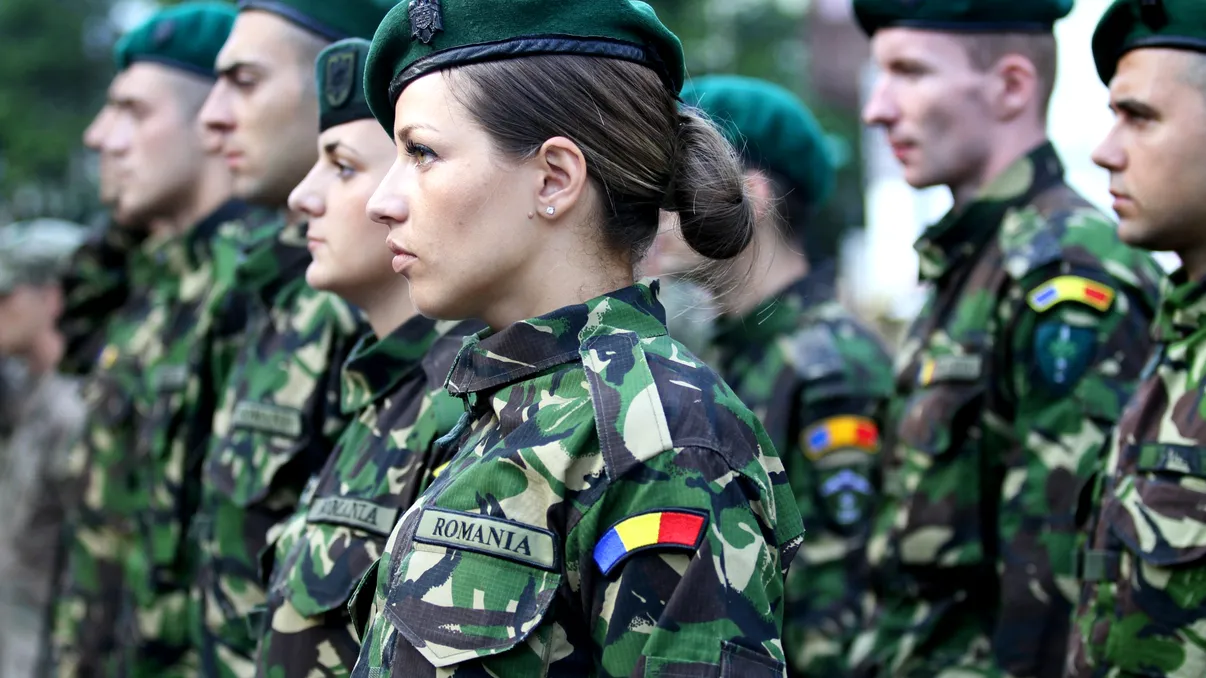 Cum te angajezi în armata română și îți începi cariera în MApN. Beneficiile includ salariu generos, locuință de serviciu și pensie specială