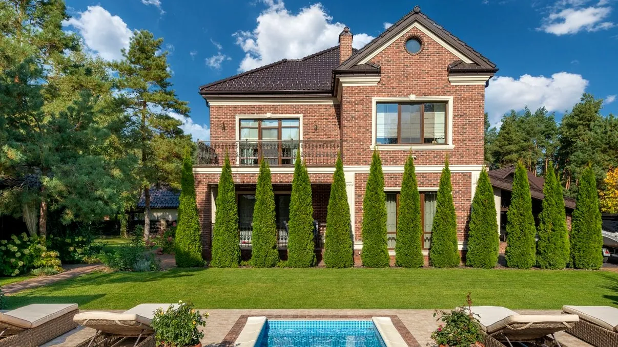 De ce casele din America nu au garduri? Reglementările și cultura locală explică