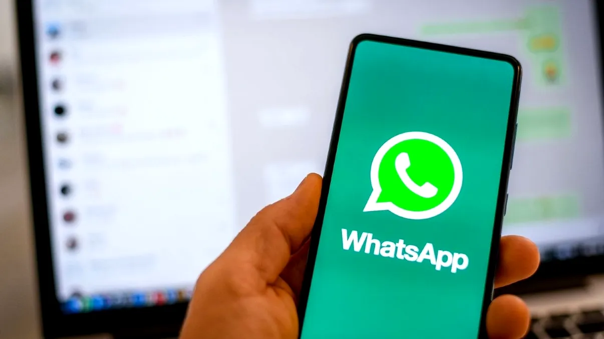 WhatsApp adaugă o nouă funcție, iar utilizatorii sunt furioși: De ce n-o să-ți placă
