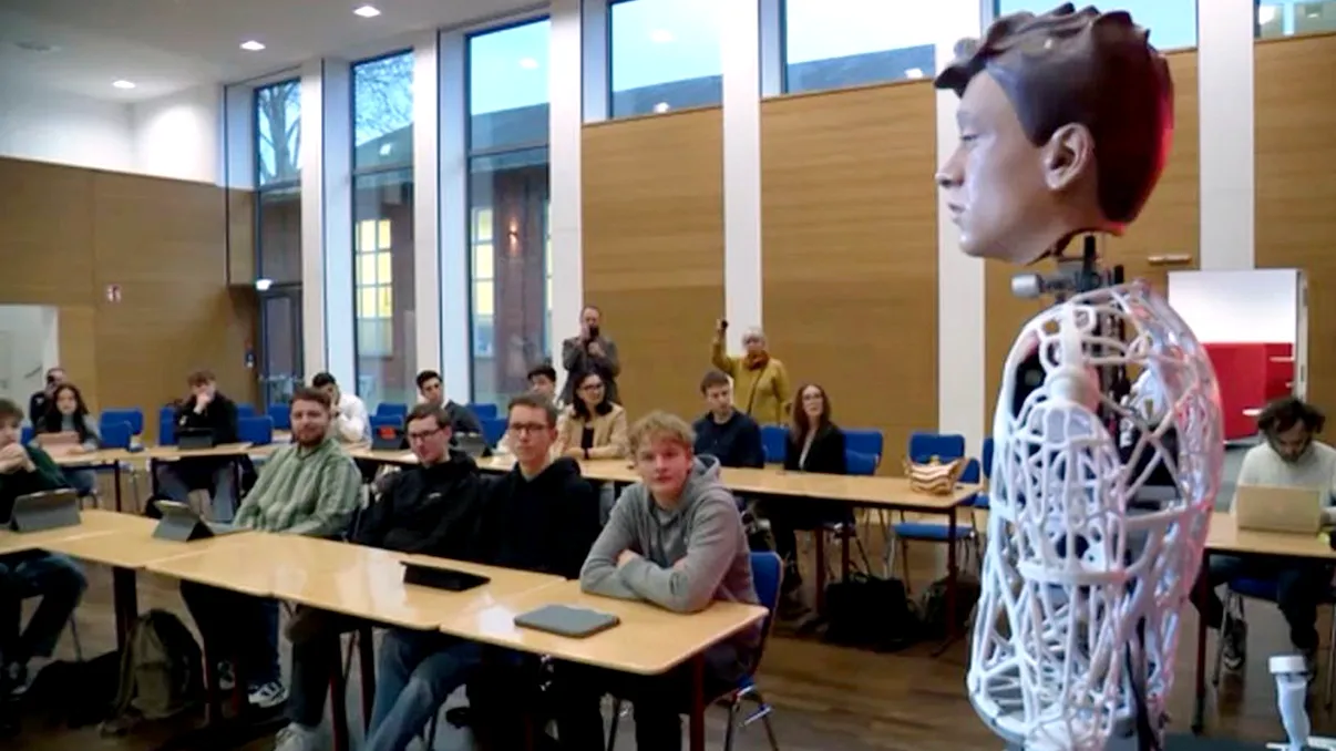 Profesor robot predă lecții elevilor din Germania, un experiment inedit care ar putea deschide o nouă eră în învățământ