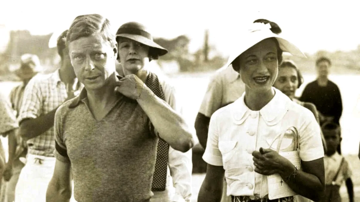 Abdicarea lui Edward al VIII-lea al Marii Britanii/Germania și Italia au declarat război Statelor Unite/Fondarea UNICEF și alte evenimente istorice pe 11 decembrie