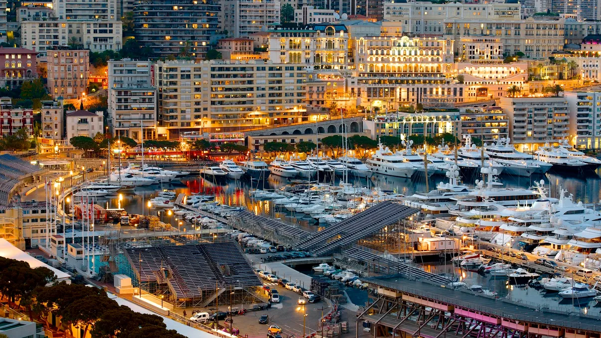 Orașul bogaților din Europa, unde și miliardarii români își găsesc locul, își extinde teritoriul cu un eco-cartier de 2 miliarde de euro construit pe teren recuperat din Mediterană