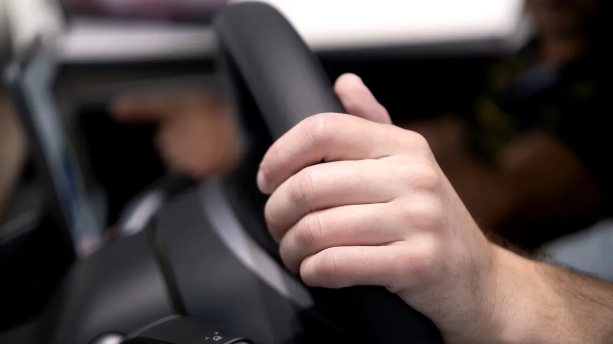Primul permis suspendat prin sistemul e-Sigur. Șoferul a primit și o amendă de 1.822,5 lei