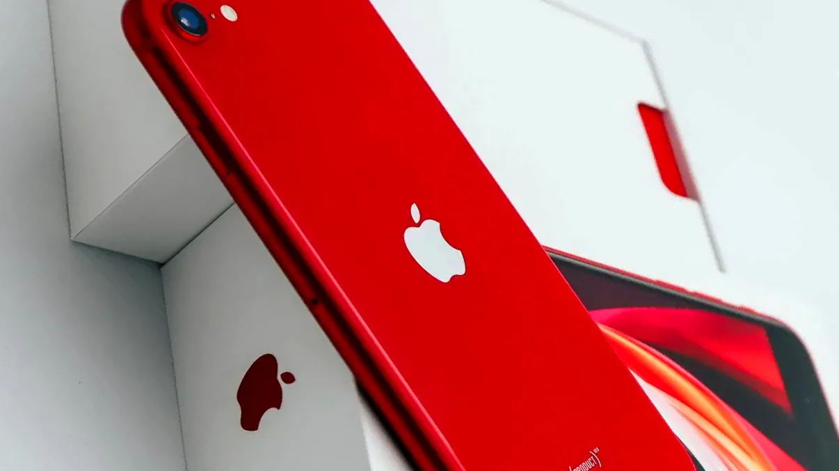 iPhone SE 4: Apple pregătește un design revoluționar cu Dynamic Island pentru cel mai accesibil model