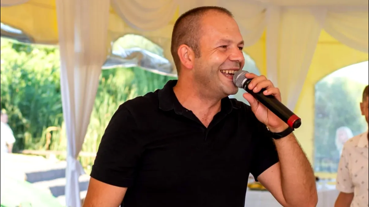 Cine este Felician Mureșan, tenorul care a murit la doar 43 de ani pe Aeroportul Otopeni. A lăsat trei copii în urmă