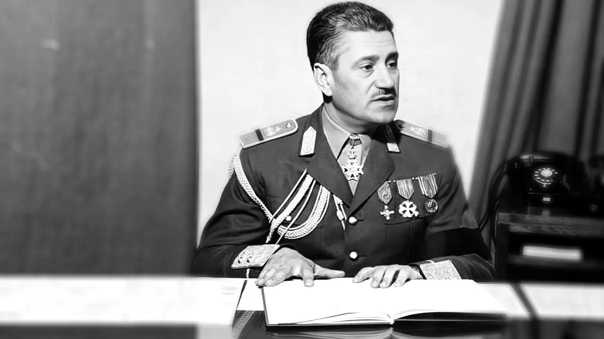 Generalul Paul Teodorescu, ”cavalerul fără de teamă si fără de prihană” al României. I-a refuzat pe Carol al II-lea și Ion Antonescu, a fost oprimat de comuniști și ajutat de Charles de Gaulle