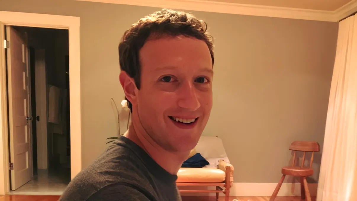 Mark Zuckerberg, lovit de melancolie. De ce a 