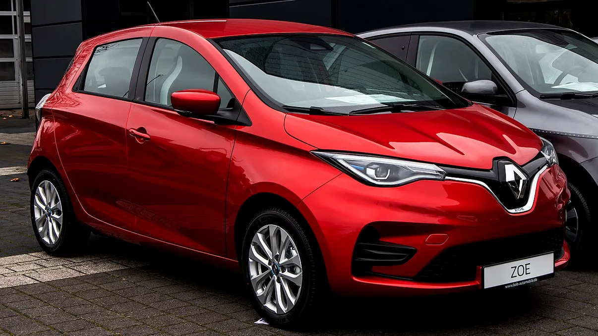 Mașinile electrice second-hand, subiectul unui avertisment important. La ce trebuie să fii atent când cumperi o mașină de la samsari