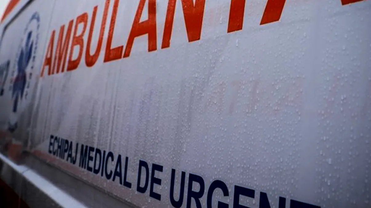 O femeie a fost ucisă de o bucată de gheață desprinsă de pe o clădire din Chiajna. Avertismentul ISU, după încălzirea vremii