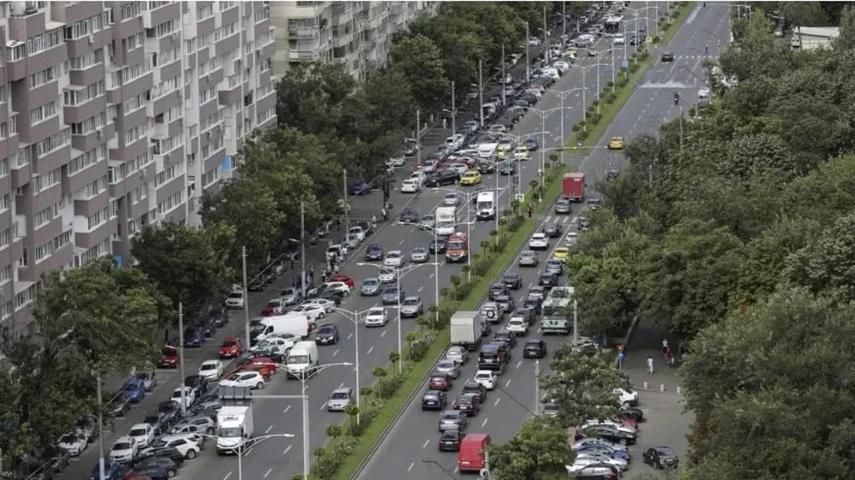 Şi mai mult haos pe Iuliu Maniu. Cel mai aglomerat bulevard din Bucureşti ar urma să fie reamenajat cu spaţii pietonale şi piste de biciclete