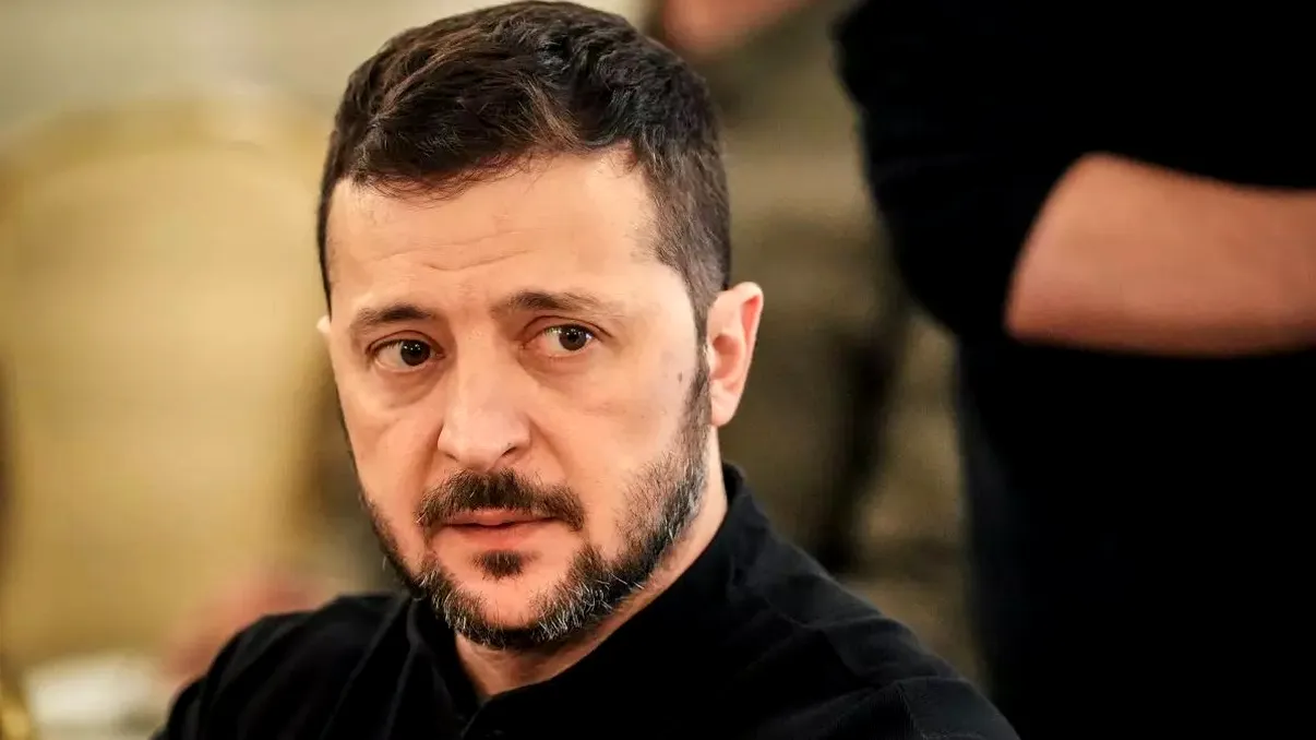 Umilit de cel mai puternic om de pe planetă, Volodimir Zelenski îi servește o replică acidă lui Donald Trump: „Mincinoși patologici”