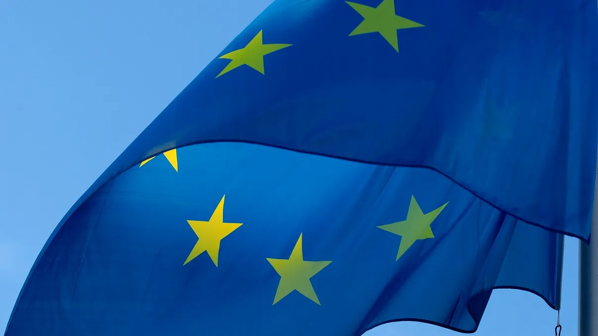 Comisia Europeană a obligat România să semneze actul înaintea de plecarea lui Marcel Ciolacu la Bruxelles. Ce este legea de eliminare din CA-uri a demnitarilor sinecurişti