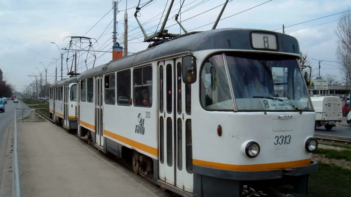 Mizerie și pericol pentru călători: 23 de tramvaie au fost scoase din circulație, după controlul făcut de ANPC. Lista neregulilor descoperite