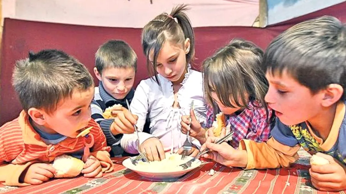 Românii pot primi o alocație complementară pentru copii. Actele necesare pentru a beneficia de ajutorul de la stat