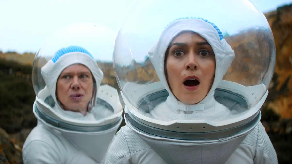 Black Mirror revine cu sezonul 7 pe Netflix: data de lansare, trailer și distribuție impresionantă