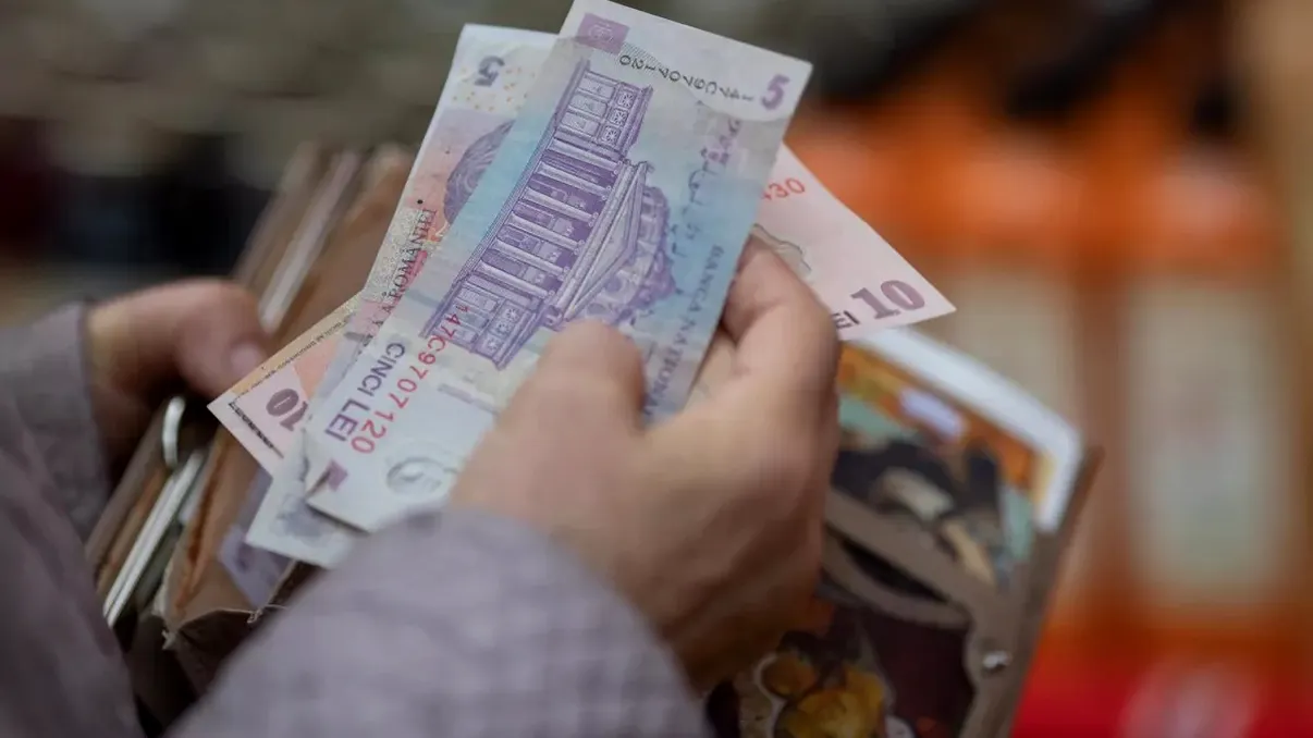 Ce pensie primești dacă ai avut salariul minim toată viața