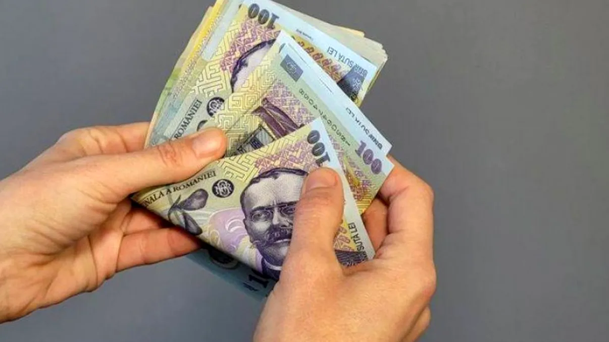Ce pensie va încasa un român care a muncit 35 de ani pentru salariul minim? Suma care intră în cont, după o viață întreagă de muncă