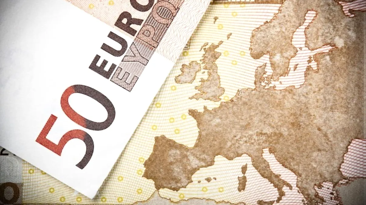Ce se ascunde în spatele deciziei Suediei, Norvegiei și Elveției de a reveni la banii cash - Țările bogate ale Europei, unde aproape nu mai există bancnote, fac un pas surprinzător înapoi