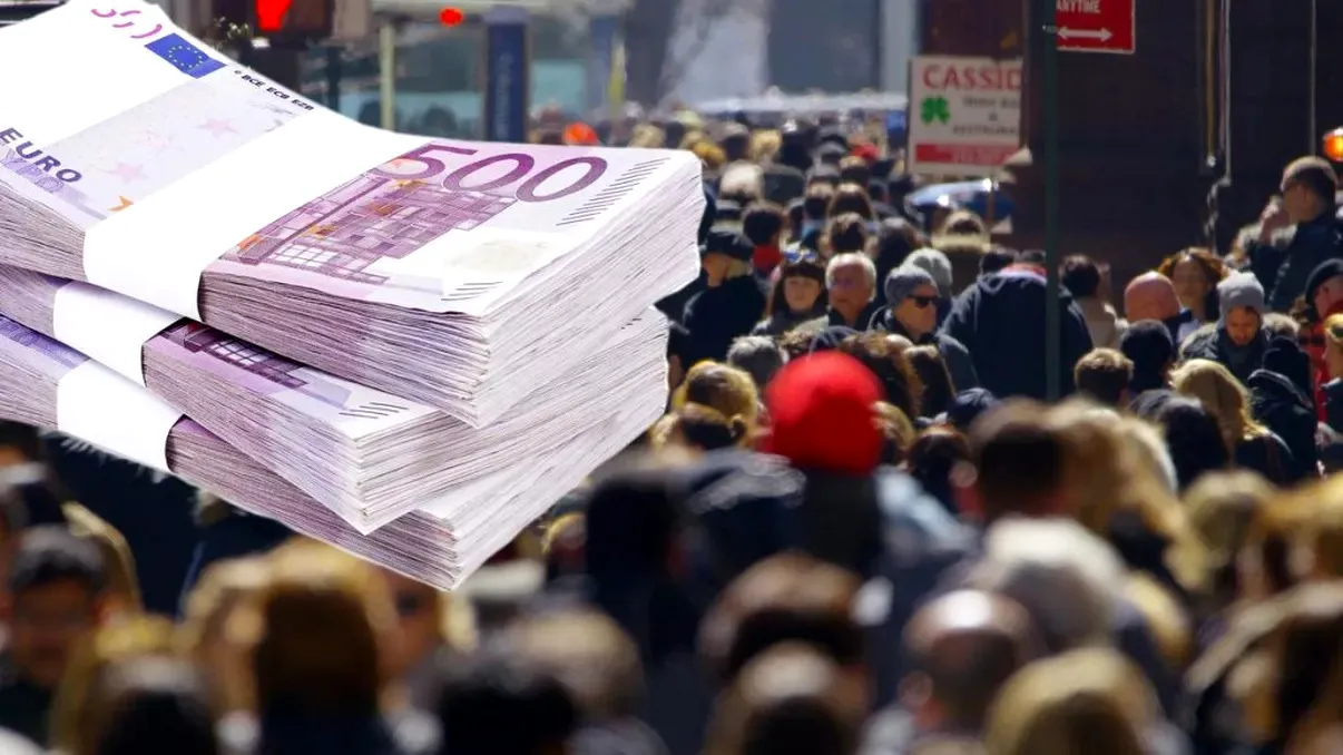 Cine sunt românii care au economii de peste 100.000 de euro? Profilul milionarilor „invizibili”, în toată țara sunt 86.000