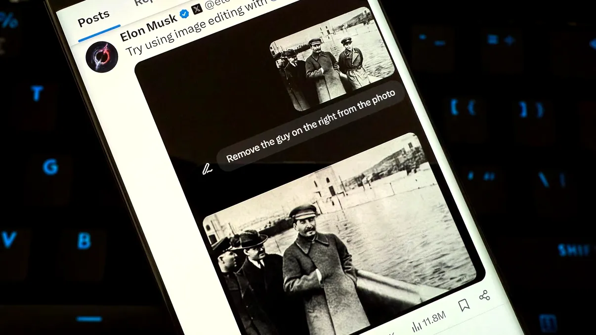 Elon Musk promovează Grok cu o poză falsificată de Stalin, iar utilizatorii s-au apucat să-l „șteargă” și pe el din pozele cu Trump