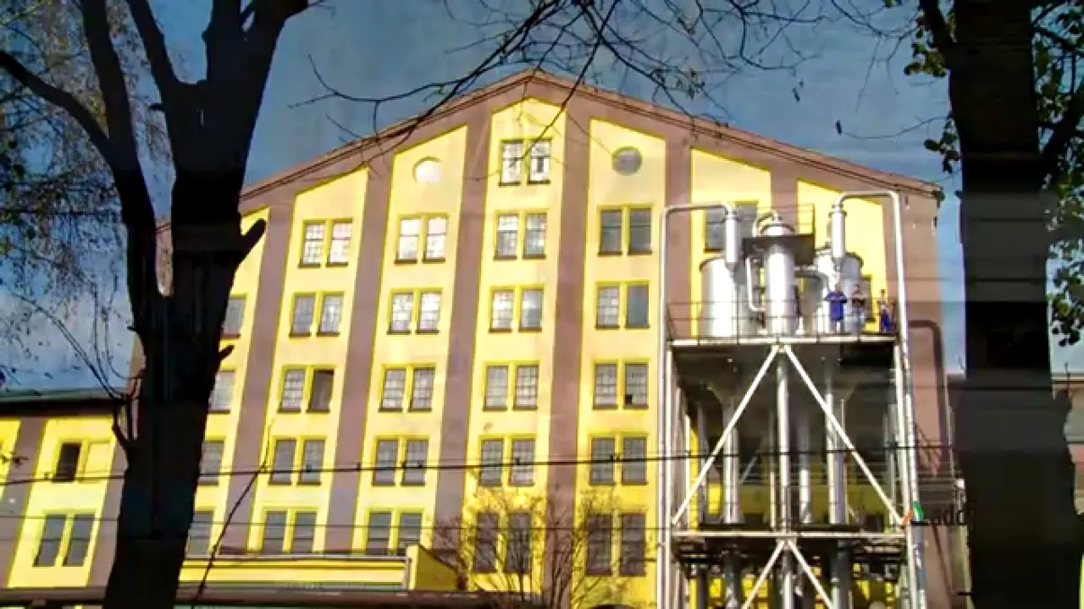 Fabrica de renume a României se închide, după 136 de activitate. Fostul motor al industriei, transformat într-un munte de moloz. Ce spune proprietarul despre salvarea sa