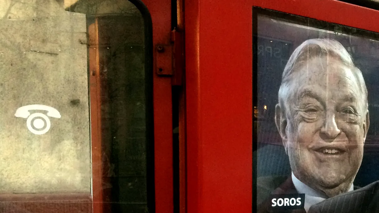 George Soros a investit în Tesla într-un moment dificil pentru compania lui Elon Musk, potrivit unui raport Reuters bazat pe documente oficiale din 2018