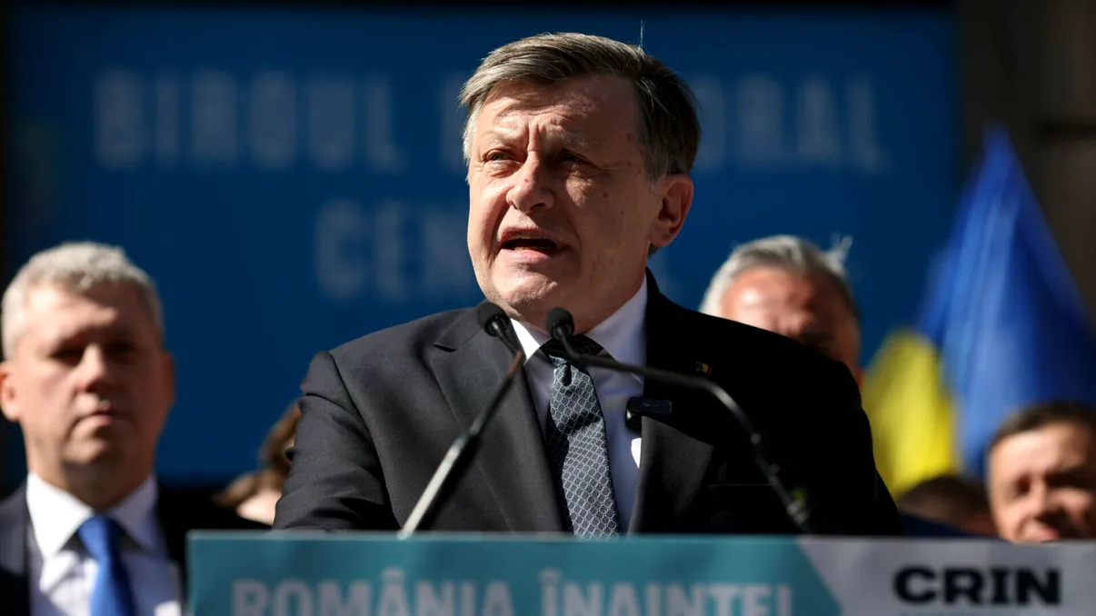 Ghinionul, coșmarul, jalea și păcatul. Cum au fost caracterizați fosții președinți ai României, Crin Antonescu n-a iertat pe nimeni