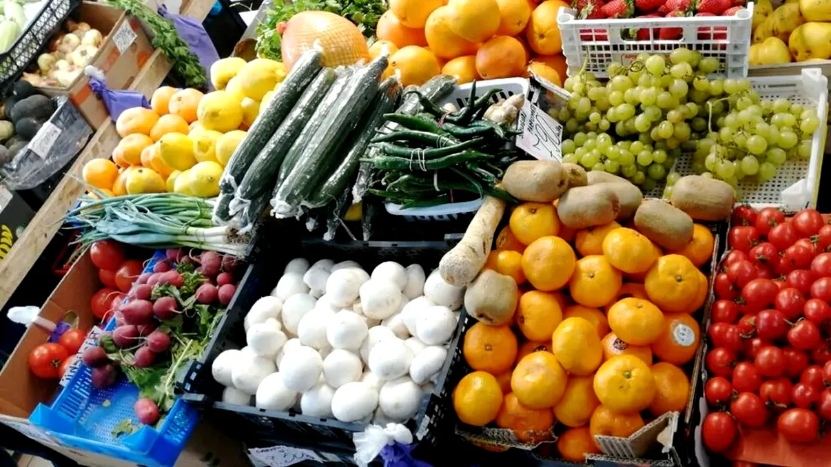 Motivul pentru fructele şi legumele sunt mereu la intrarea în supermarketuri. Este o 