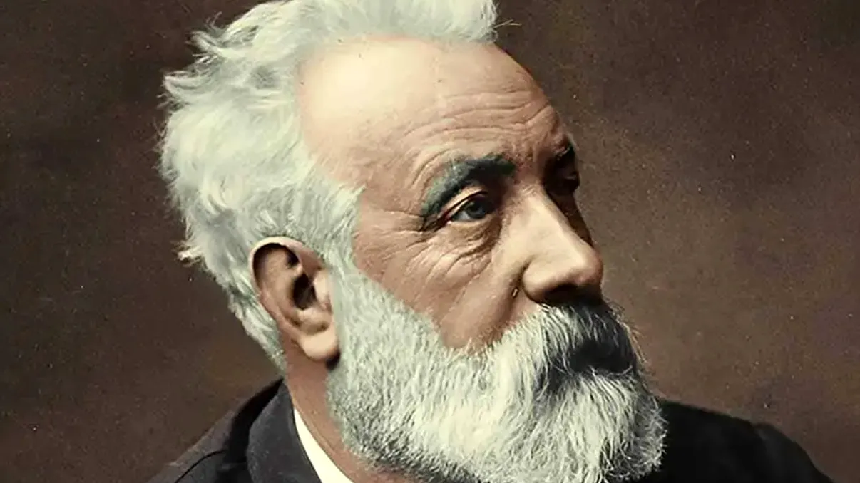 Românca de care s-ar fi îndrăgostit celebrul Jules Verne. Luiza Muller, muza scriitorului francez, cea care ne-a dat Castelul din Carpați