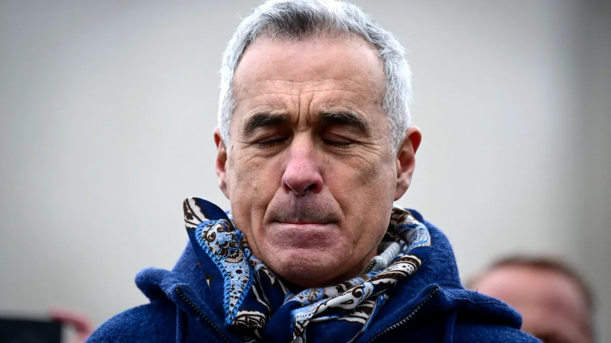 Ce a făcut Călin Georgescu la prima apariție publică după anunțul retragerii. Reacția fostului candidat în fața camerelor de filmat FOTO