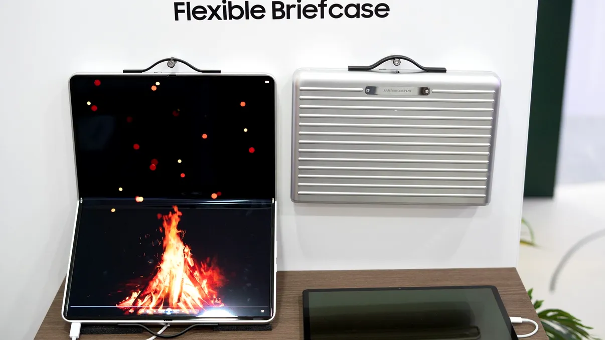 Ghid: cele mai interesante prototipuri de gadgeturi tech prezentate la MWC 2025