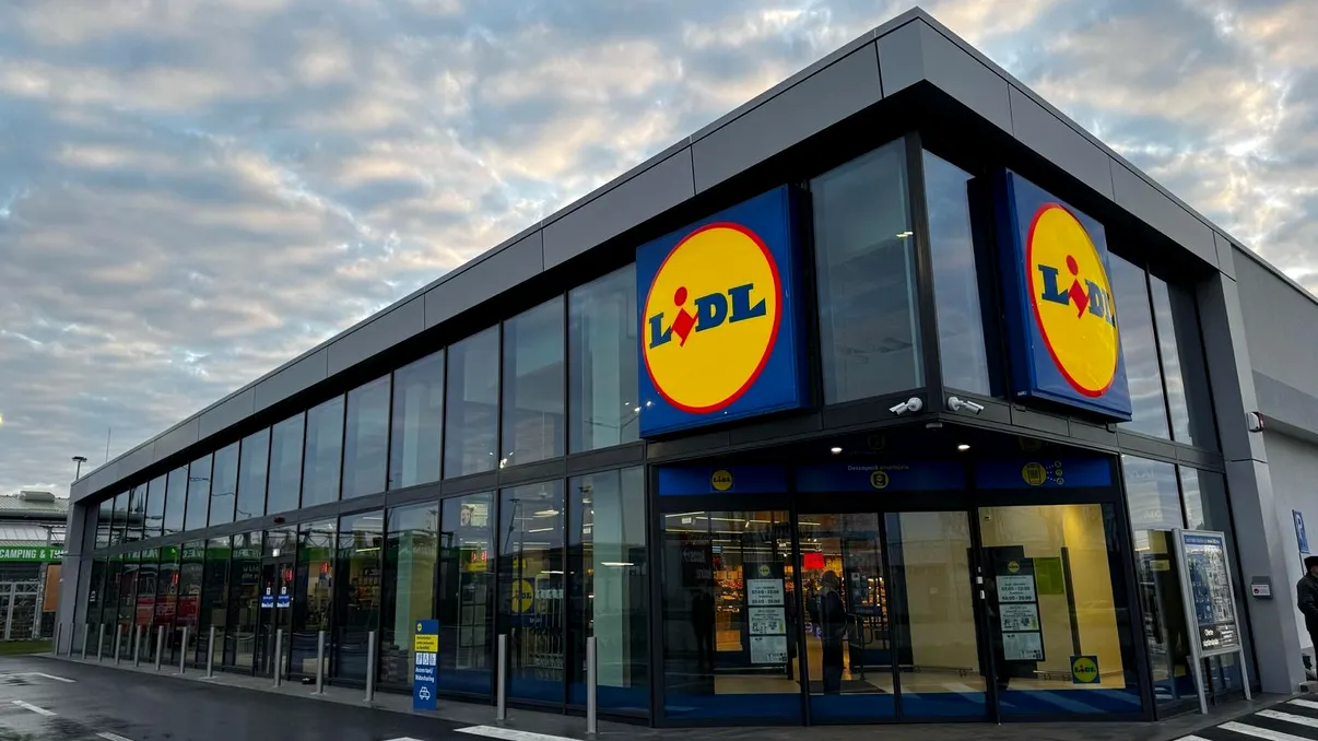 Când vor fi închise magazinele Lidl de Paşte. Beneficiul rar acordat angajaţilor de către retailerul nemţesc