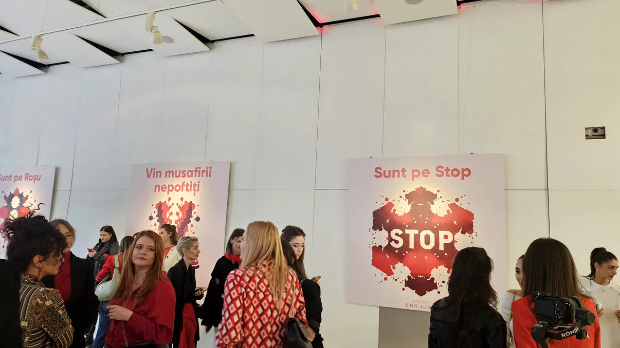 Muzeul improvizațiilor menstruale: O seară despre realitate și schimbare. Când se scade TVA-ul la produsele pentru igienă feminină?