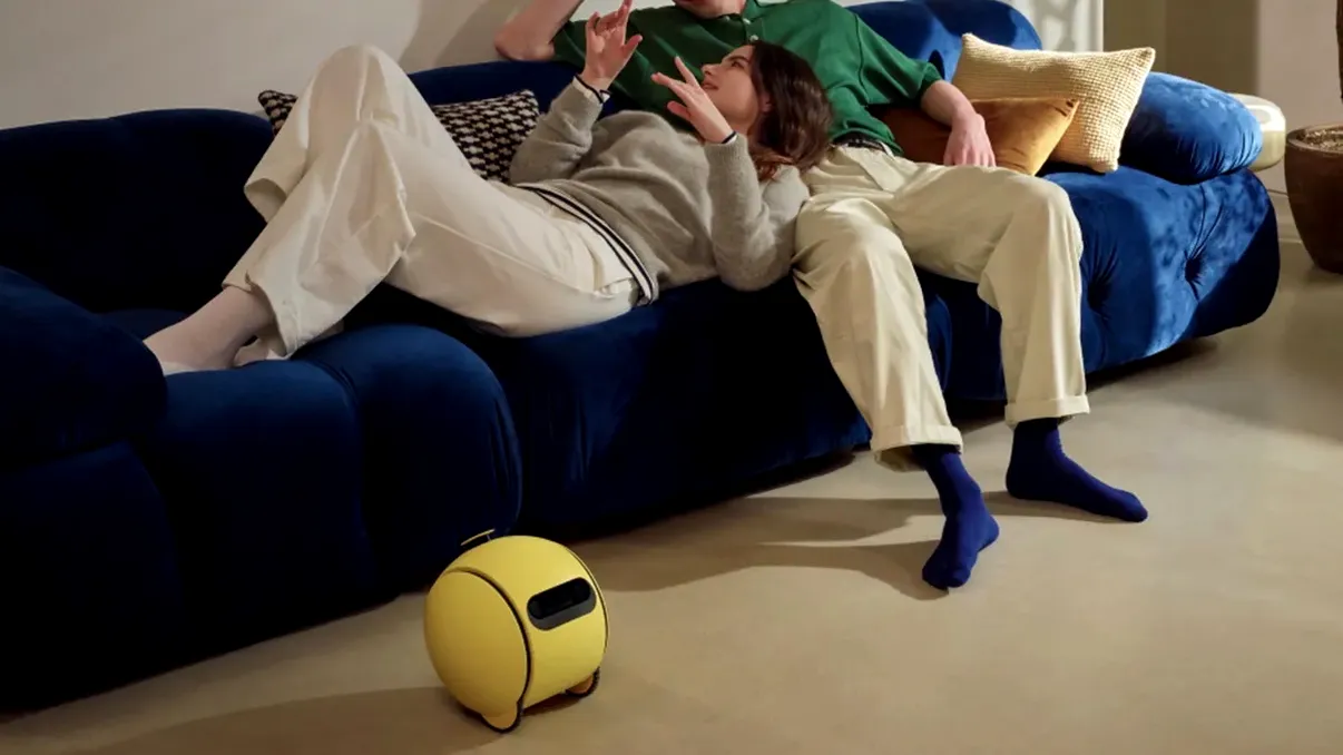 Samsung și Google îți aduc inteligența artificială în confortul căminului printr-un robot ghiduș. Cât de util este Ballie VIDEO
