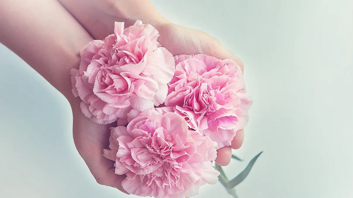 Cine își serbează onomastica de Florii 2025. Lista completă a numelor și semnificația lor