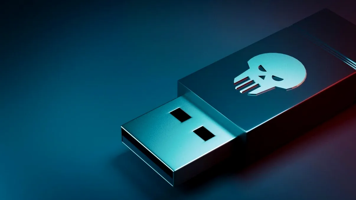 Pericol ascuns la purtător: hackerii vânează stick-urile USB și datele tale sensibile